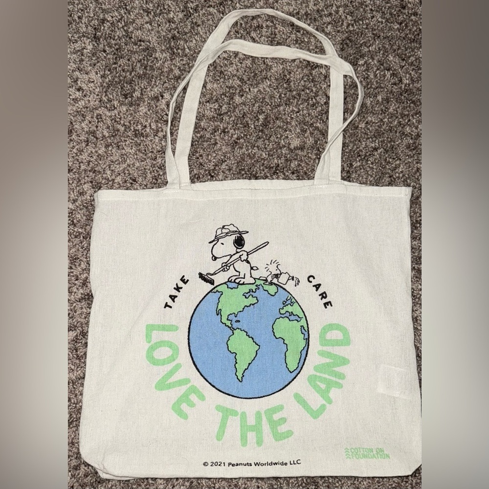 Cotton On Snoopy White Tote Bag with Green and Blue Earth Design